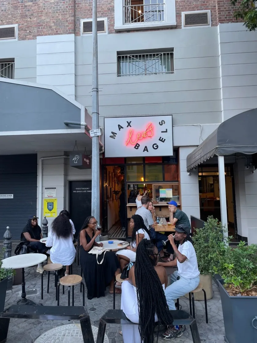 Leo’s Wine Bar