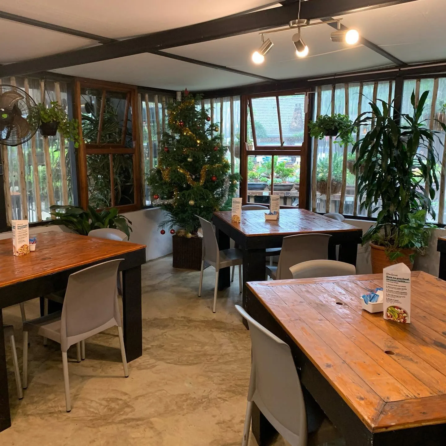 The Stonehouse Café
